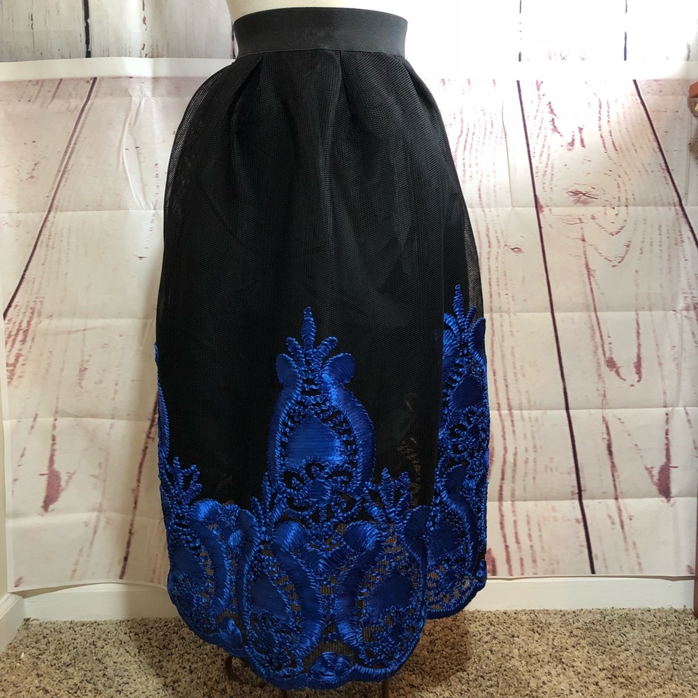 Good Times Los Angeles Mesh Aline Black Embroidered Skirt